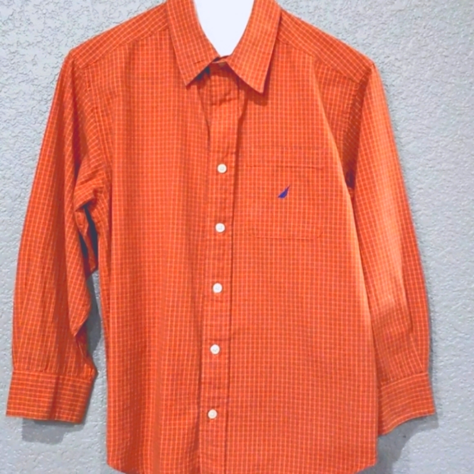 Nautica Boy's Size 8-10 Long Sleeve Dress Shirt